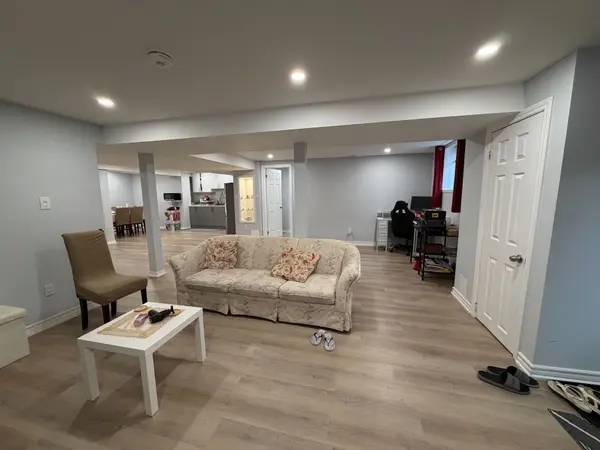 934 Boyer BLVD #BSMT, Mississauga, ON L5V 1X4