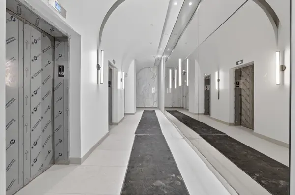 2075 Lakeshore RD #601, Burlington, ON L7R 1E2