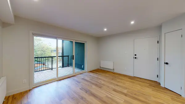 238 Jane ST #302, Toronto W02, ON M6S 3Z1