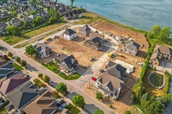 100 Watershore DR #19, Hamilton, ON L8E 0C1