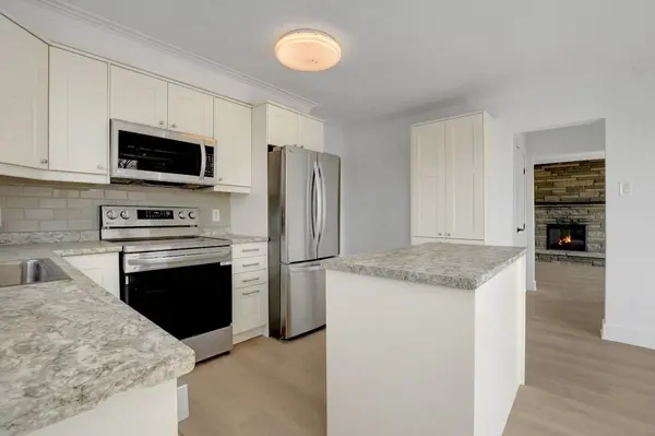 269 Michel CIR, Vanier And Kingsview Park, ON K1L 7P4