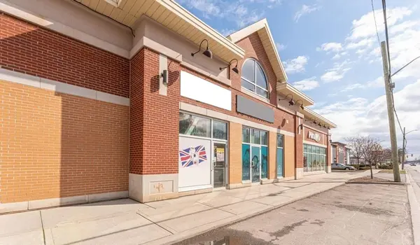 70 Livingston AVE #2, Grimsby, ON L3M 1K9