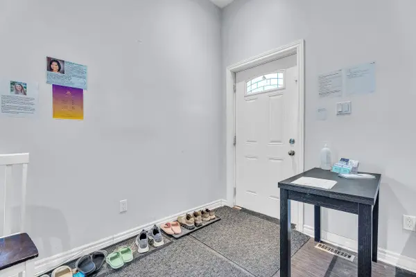 724 Adelaide ST N #Main, London East, ON N5Y 2L5