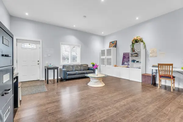 724 Adelaide ST N #Main, London East, ON N5Y 2L5