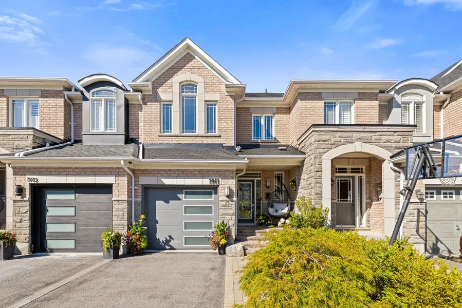 1911 Calvington DR, Pickering, ON L1V 0B3