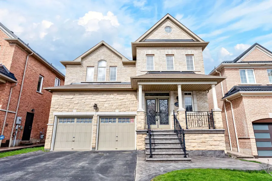 5 Pillar RD, Brampton, ON L6Y 0N9