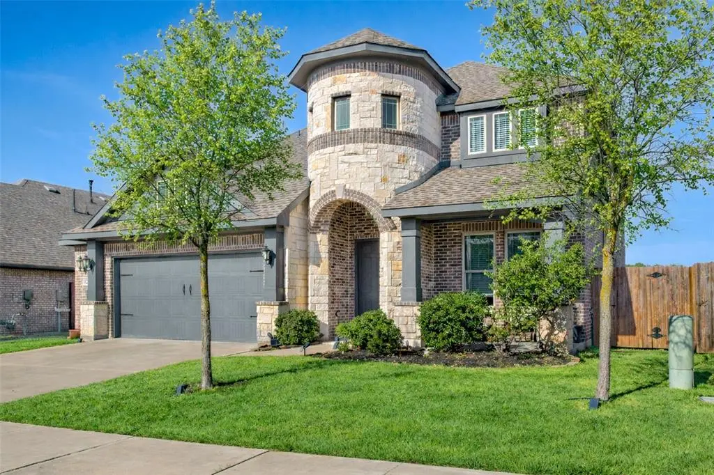 1020 Austin Drive, Godley, TX 76044