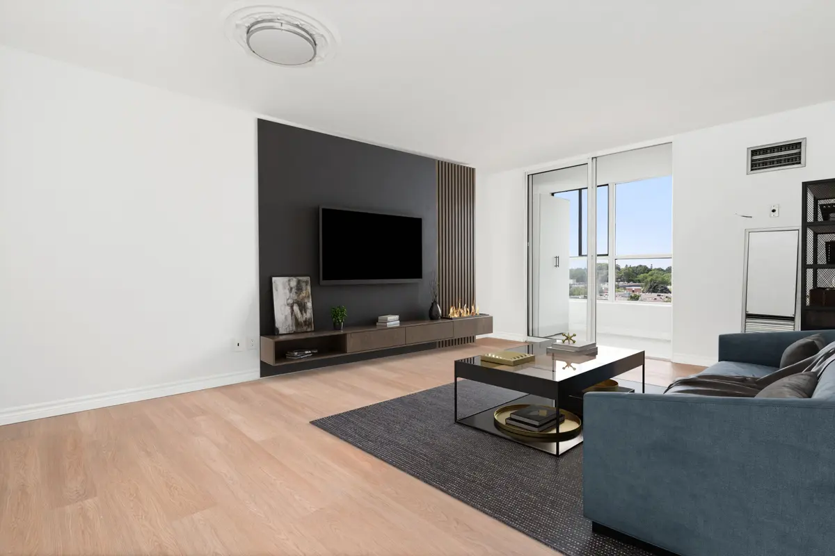 330 Mccowan RD #501, Toronto E08, ON M1J 3N3