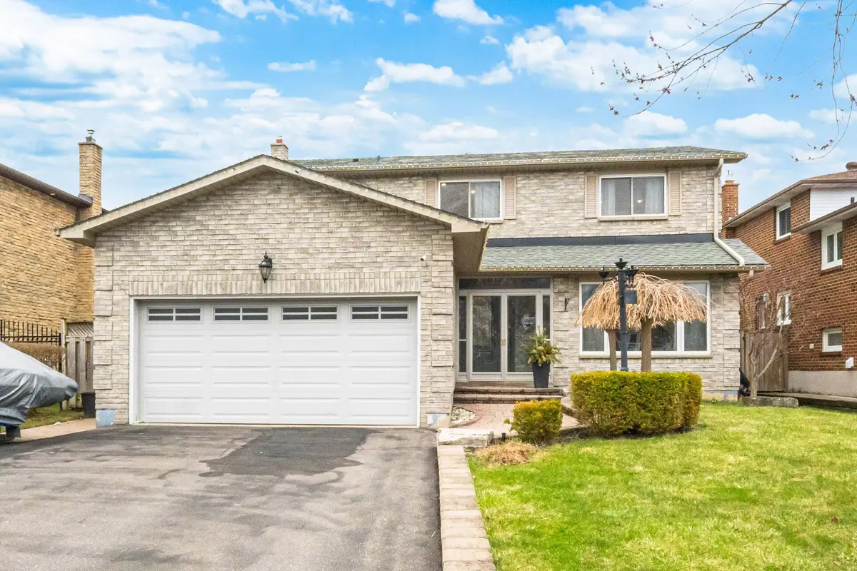 909 Lovingston CRES, Mississauga, ON L4W 3S6