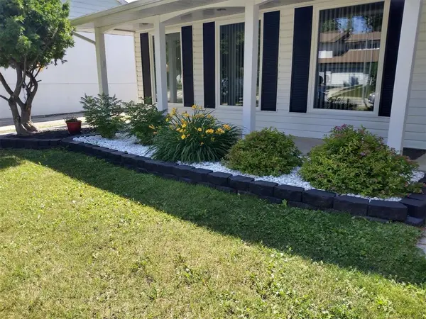 87 Baldry Bay, Winnipeg, MB R3T 3C5