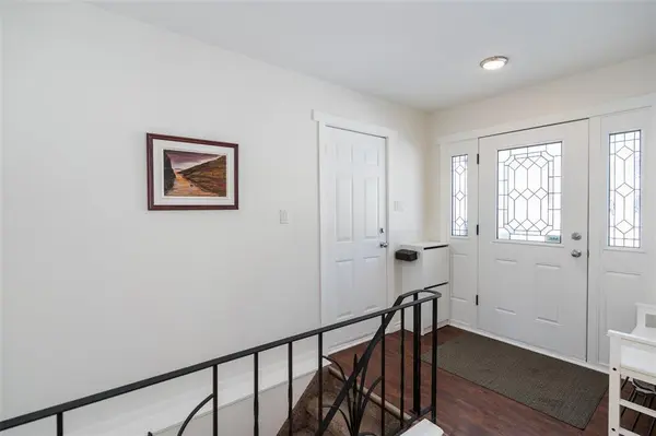 87 Baldry Bay, Winnipeg, MB R3T 3C5