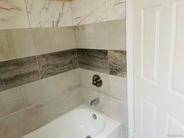 11691 Archdale ST, Detroit, MI 48227