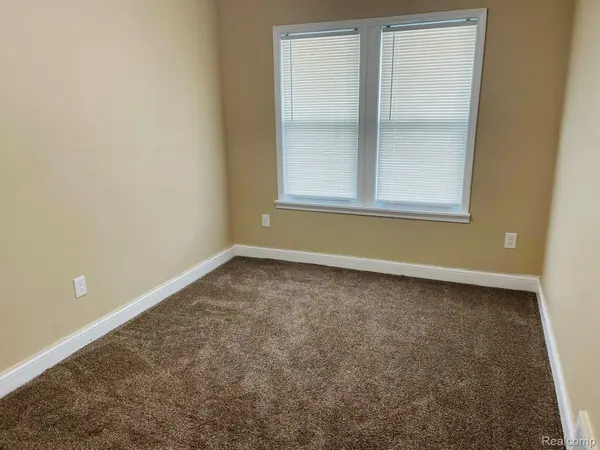 11691 Archdale ST, Detroit, MI 48227