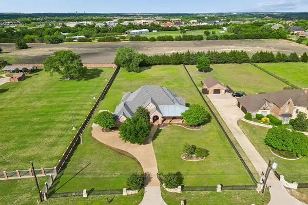 271 Dennis Bailey Lane, Heath, TX 75032