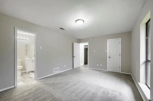 1203 Westminister Lane, Duncanville, TX 75137