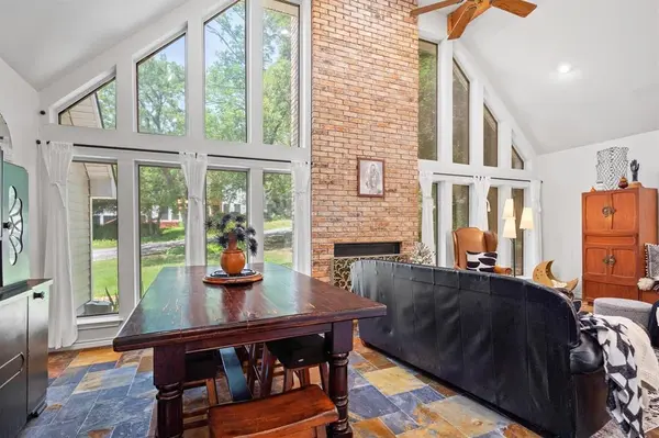 75 Lakepoint Loop, Pottsboro, TX 75076