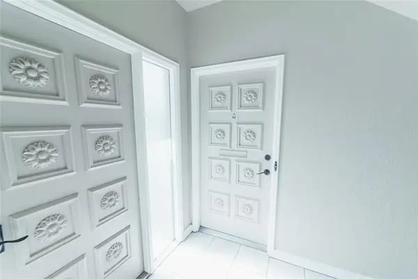 4320 Bellaire Drive S #130W, Fort Worth, TX 76109