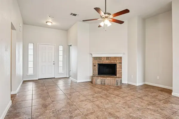 449 Cambridge Drive, Saginaw, TX 76179