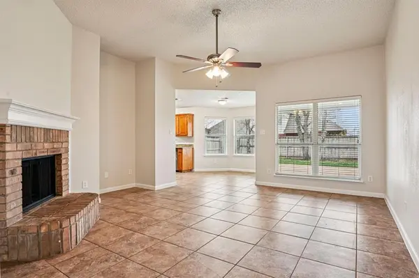 449 Cambridge Drive, Saginaw, TX 76179