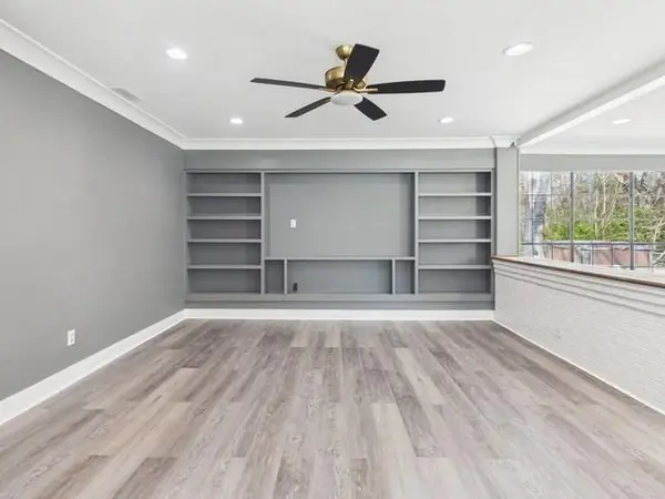 1010 Bel Air Drive, Athens, TX 75751