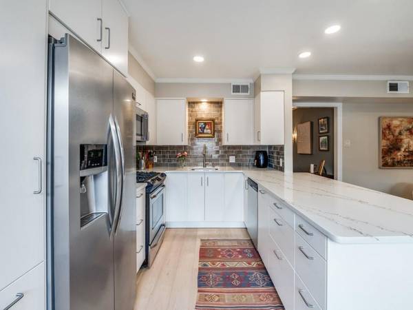 6112 Averill Way #A, Dallas, TX 75225