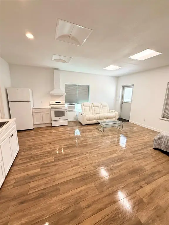 2618 County Road 1370, Alvord, TX 76225