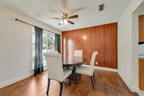 905 Pepperidge Court, Lancaster, TX 75134