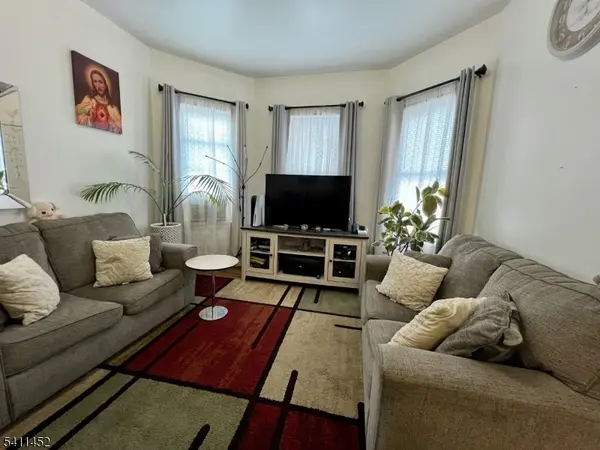 384 Morrissee Ave, Haledon Boro, NJ 07508