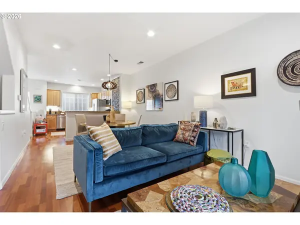 10308 SW HOLLYRIDGE LN, Beaverton, OR 97005