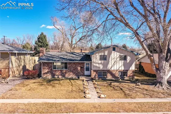 2923 Virginia AVE, Colorado Springs, CO 80907