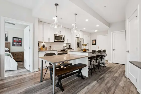 8531 8A AVE SW #106, Calgary, AB T3H1V4