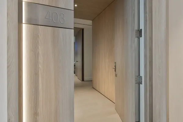 1 Roxborough ST W #403, Toronto C02, ON M4W 2L4