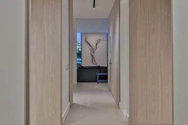 1 Roxborough ST W #403, Toronto C02, ON M4W 2L4