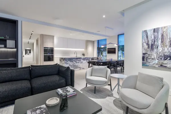 1 Roxborough ST W #403, Toronto C02, ON M4W 2L4