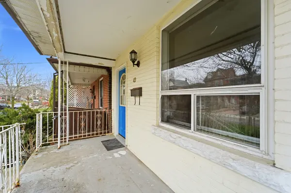 49 Holland Park AVE, Toronto C03, ON M6C 1M2