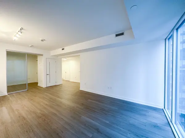 357 King ST W #2009, Toronto C01, ON M5V 0S7