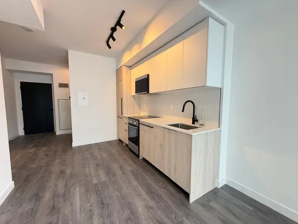 1635 MILITARY TRL #526, Toronto E10, ON M1C 1B2