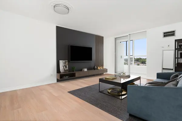 330 Mccowan RD #501, Toronto E08, ON M1J 3N3