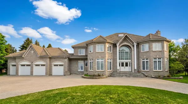 23 Kensington DR, Richmond Hill, ON L4E 3M9