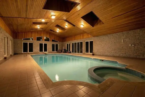 23 Kensington DR, Richmond Hill, ON L4E 3M9