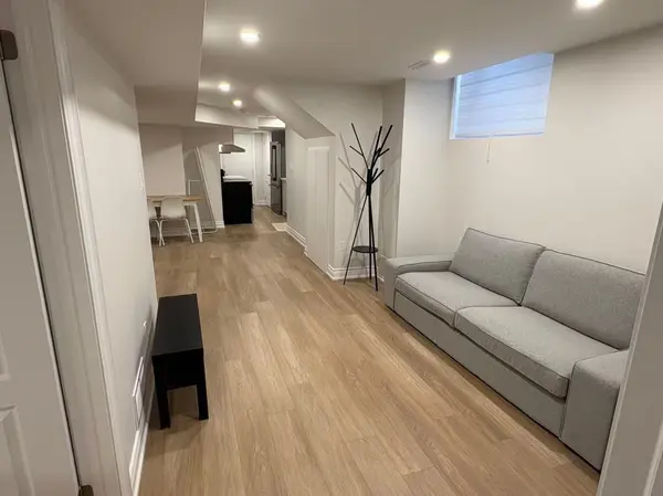 511 Pleasant Ridge AVE #Bsmt, Vaughan, ON L4J 8X3