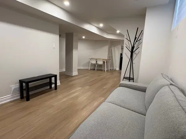 511 Pleasant Ridge AVE #Bsmt, Vaughan, ON L4J 8X3