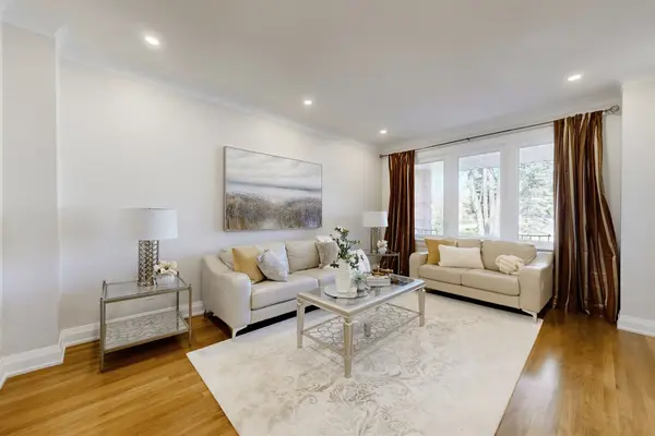 113 Longwater Chase, Markham, ON L3R 4A9