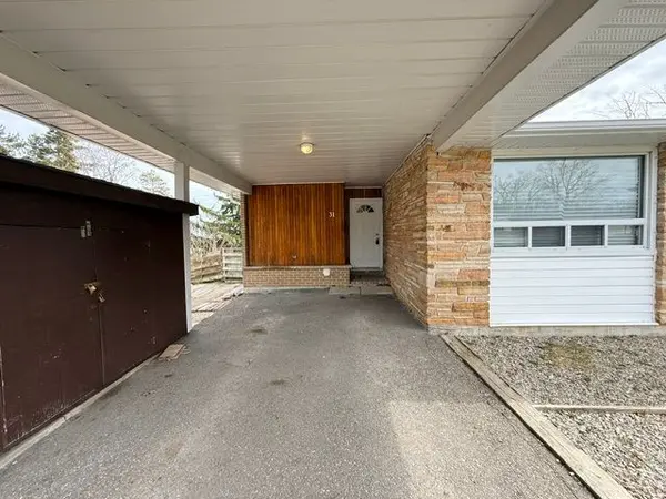 31 Daphne CRES, Barrie, ON L4M 2Y7