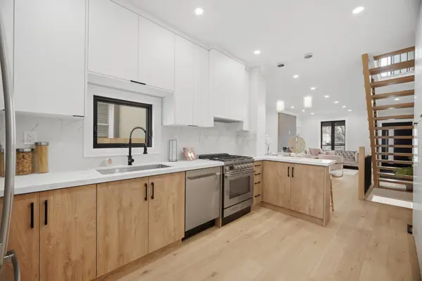 241 Maria ST, Toronto W02, ON M6P 1W6