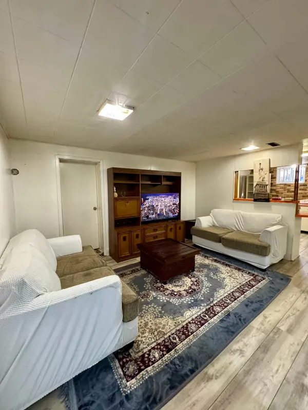 7175 Roger CRES #Lower, Niagara Falls, ON L2G 3A6