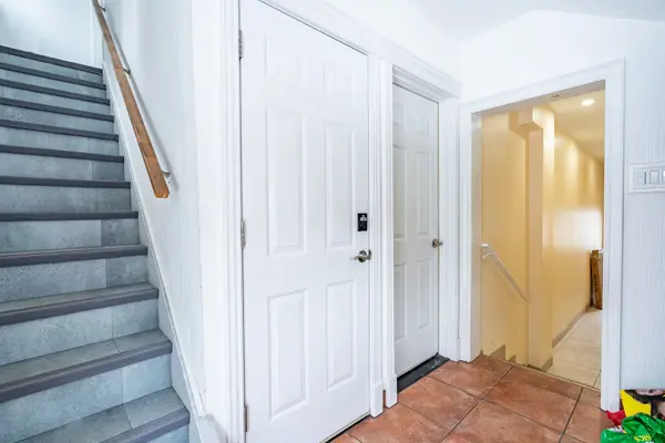 96 Charlotte AVE #BMST, Hamilton, ON L8K 4V2