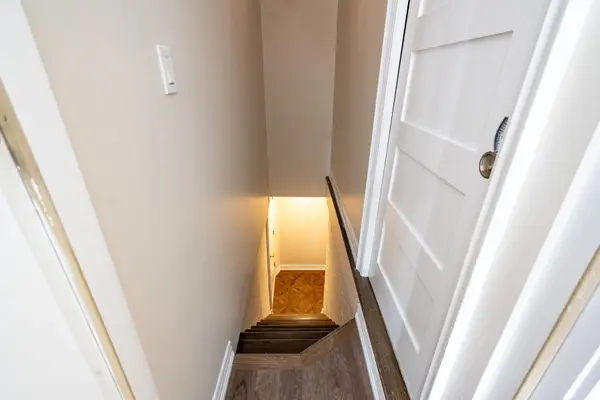 96 Charlotte AVE #BMST, Hamilton, ON L8K 4V2