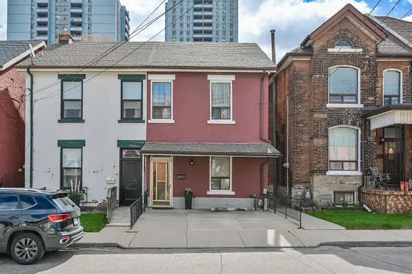 142 Ray ST N, Hamilton, ON L8R 2Y2