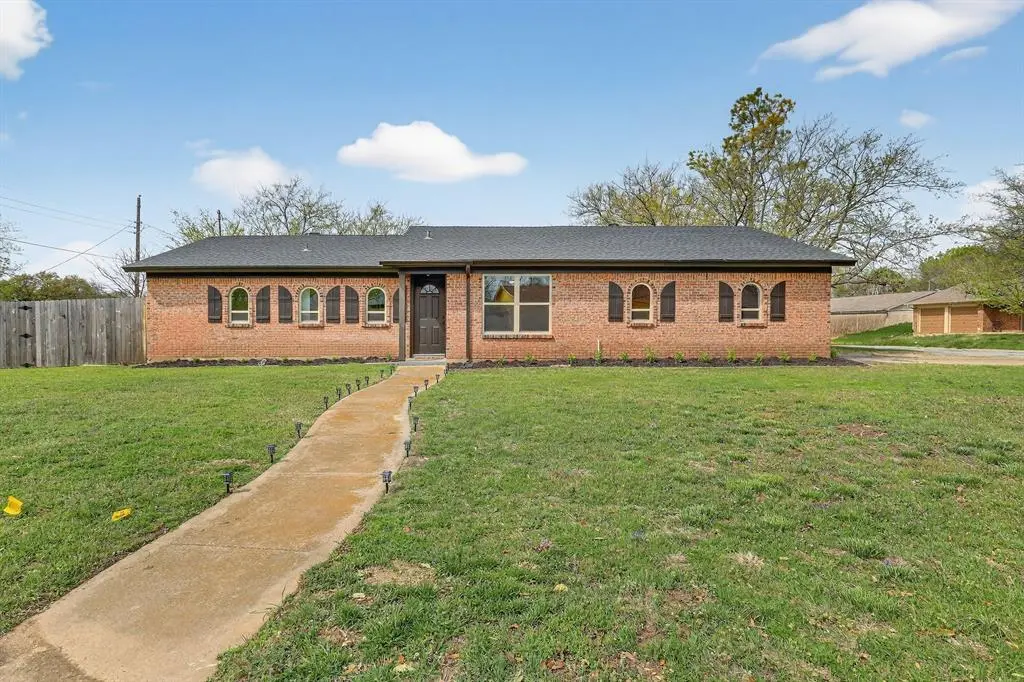 6425 Summit Ridge Drive, Watauga, TX 76148